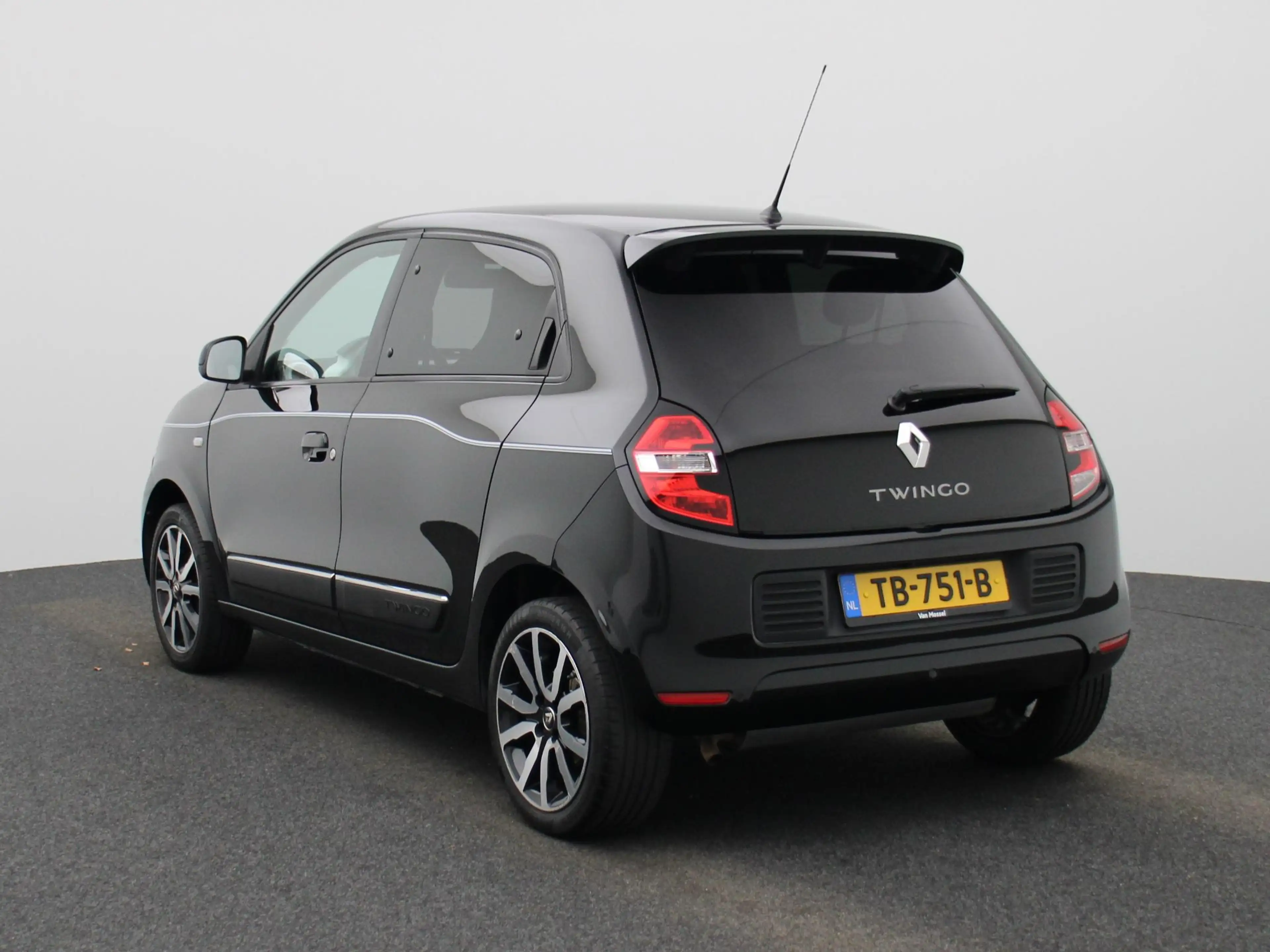 Renault Twingo 1.0 SCe Intens VERWACHT !! | CAMERA | NAVIGATIE | — photo 2