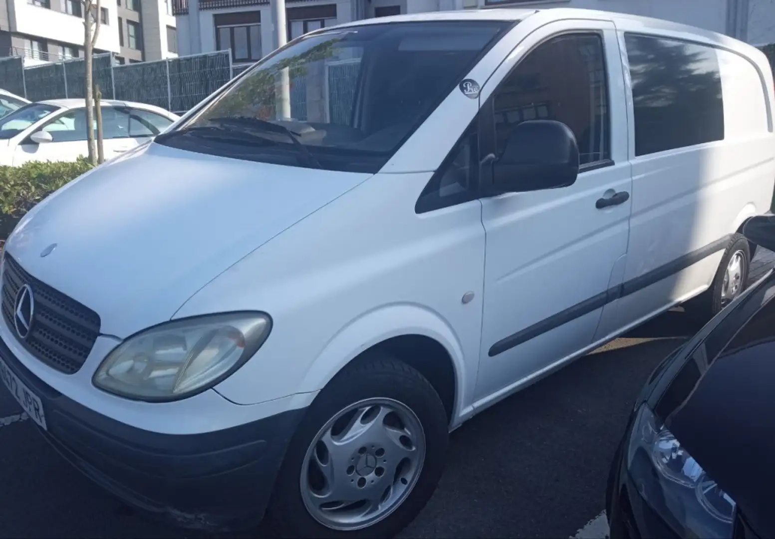 Mercedes-Benz Vito 109CDI L Compacta Weiß - 1