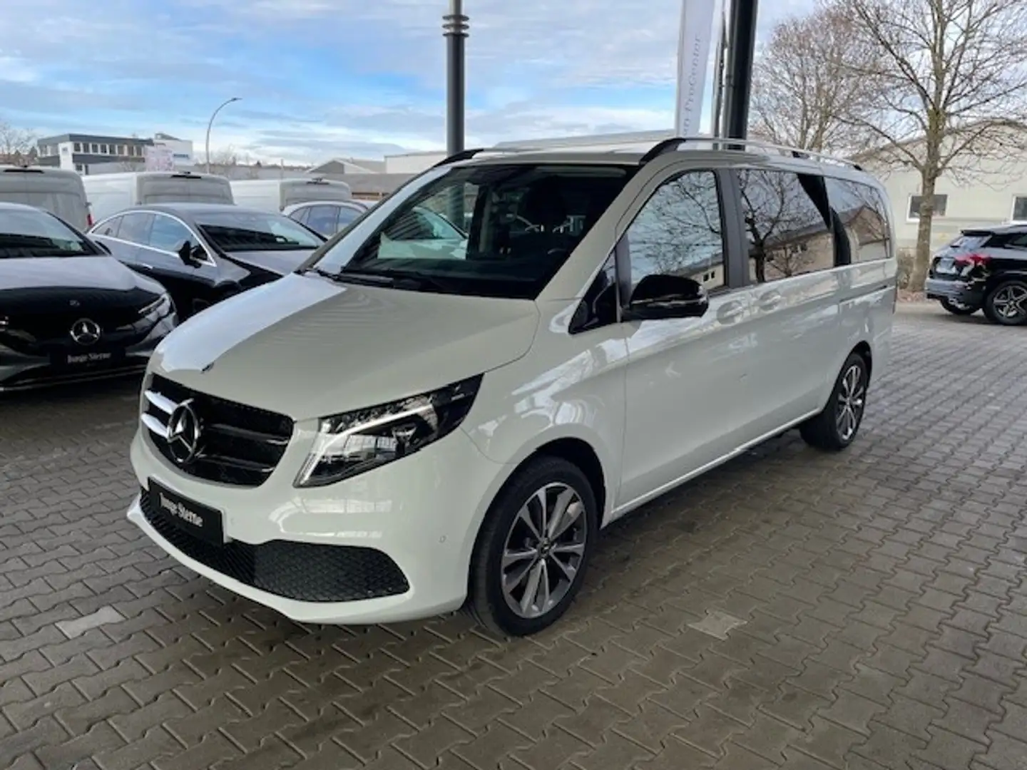 Mercedes-Benz V 220 d EDITION / MBUX / Kamera / SHZ / Distronic / LED Weiß - 2