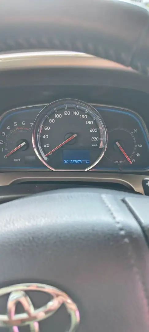 Toyota RAV 4 RAV4 2,0 VVT-i 4WD Aut. Grau - 2