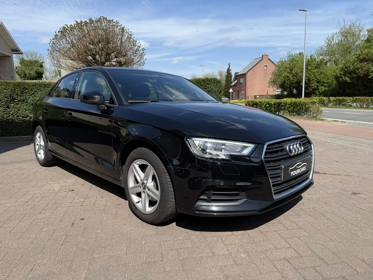 Audi A3 Sportback 1.0 TFSI Design Negro - 2