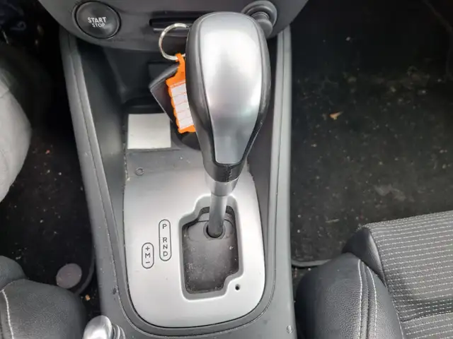 Renault Megane view 12