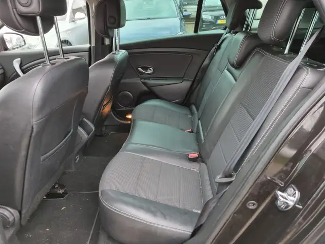 Renault Megane view 13