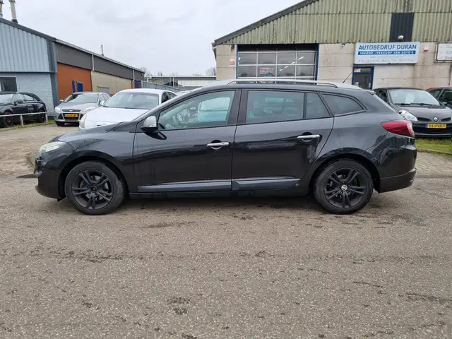 Renault Megane view 8
