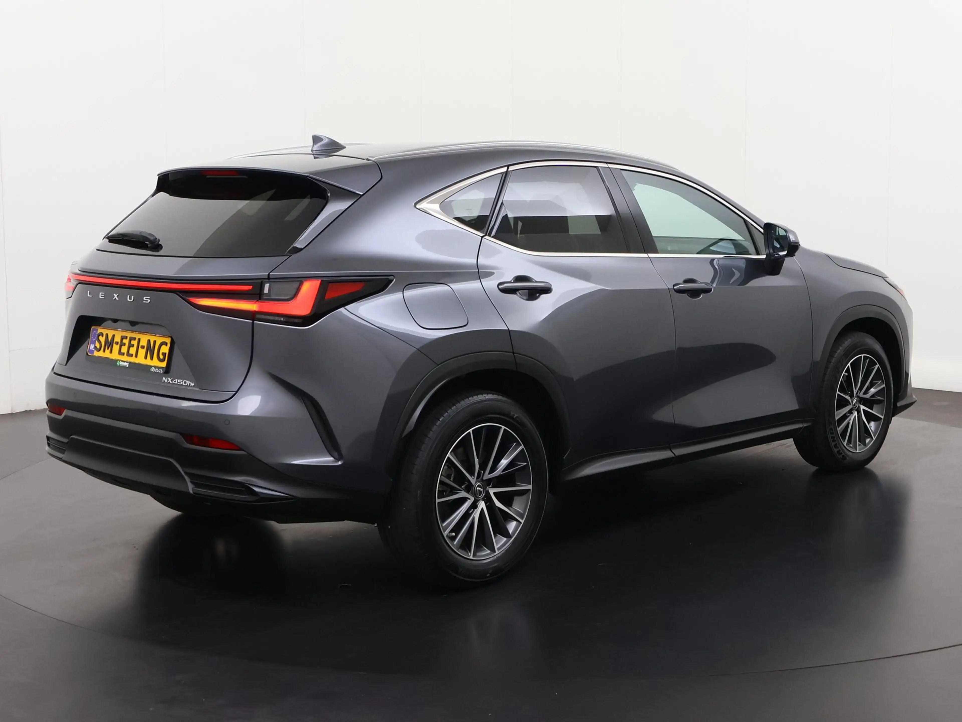 Lexus NX 450h+ AWD Executive Line | Schuifdak | 360 Camera | Lede — photo 4