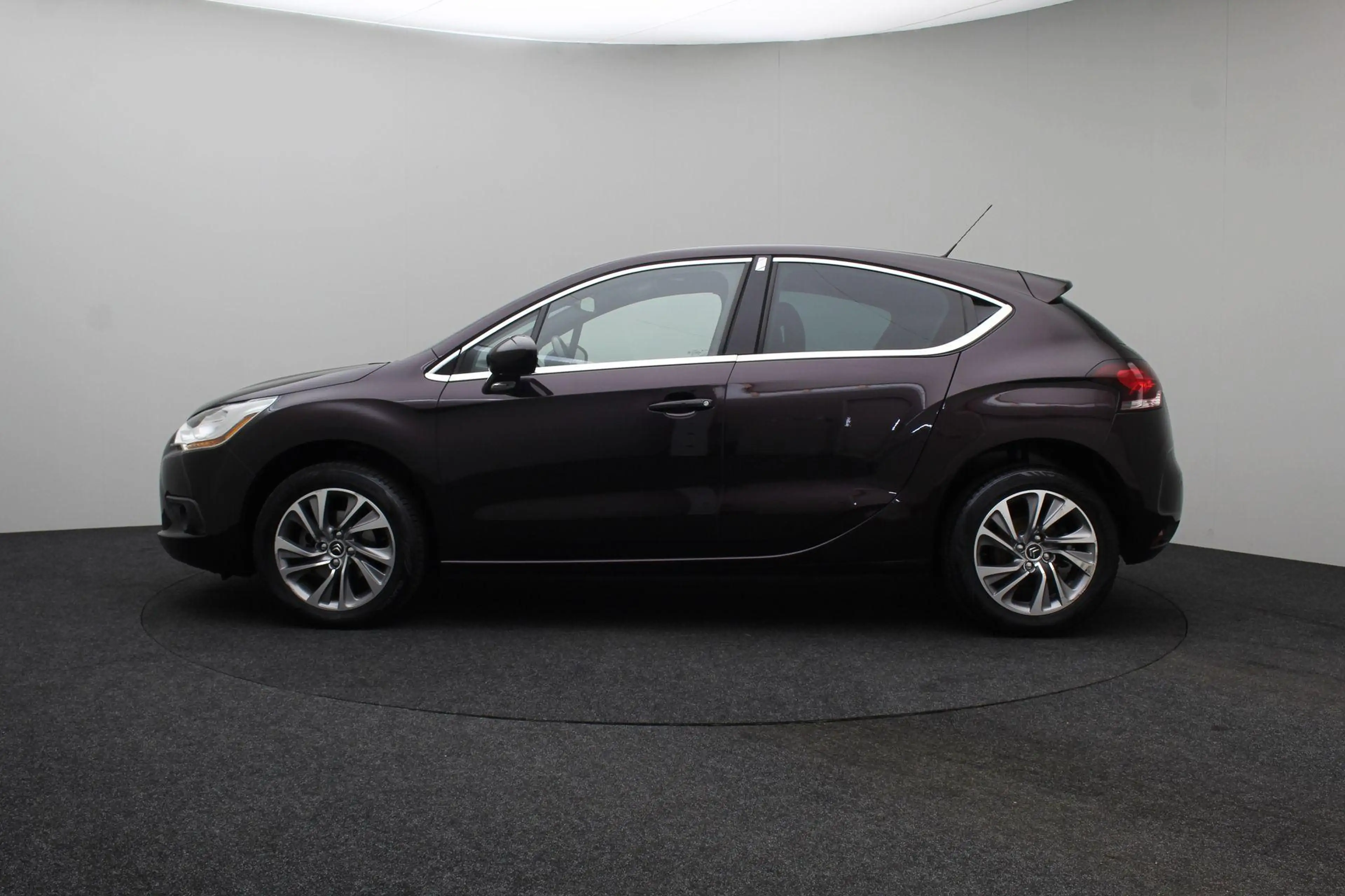 Citroen DS4 1.2 PureTech Business 2015 | Trekhaak | Goed Onder — photo 5