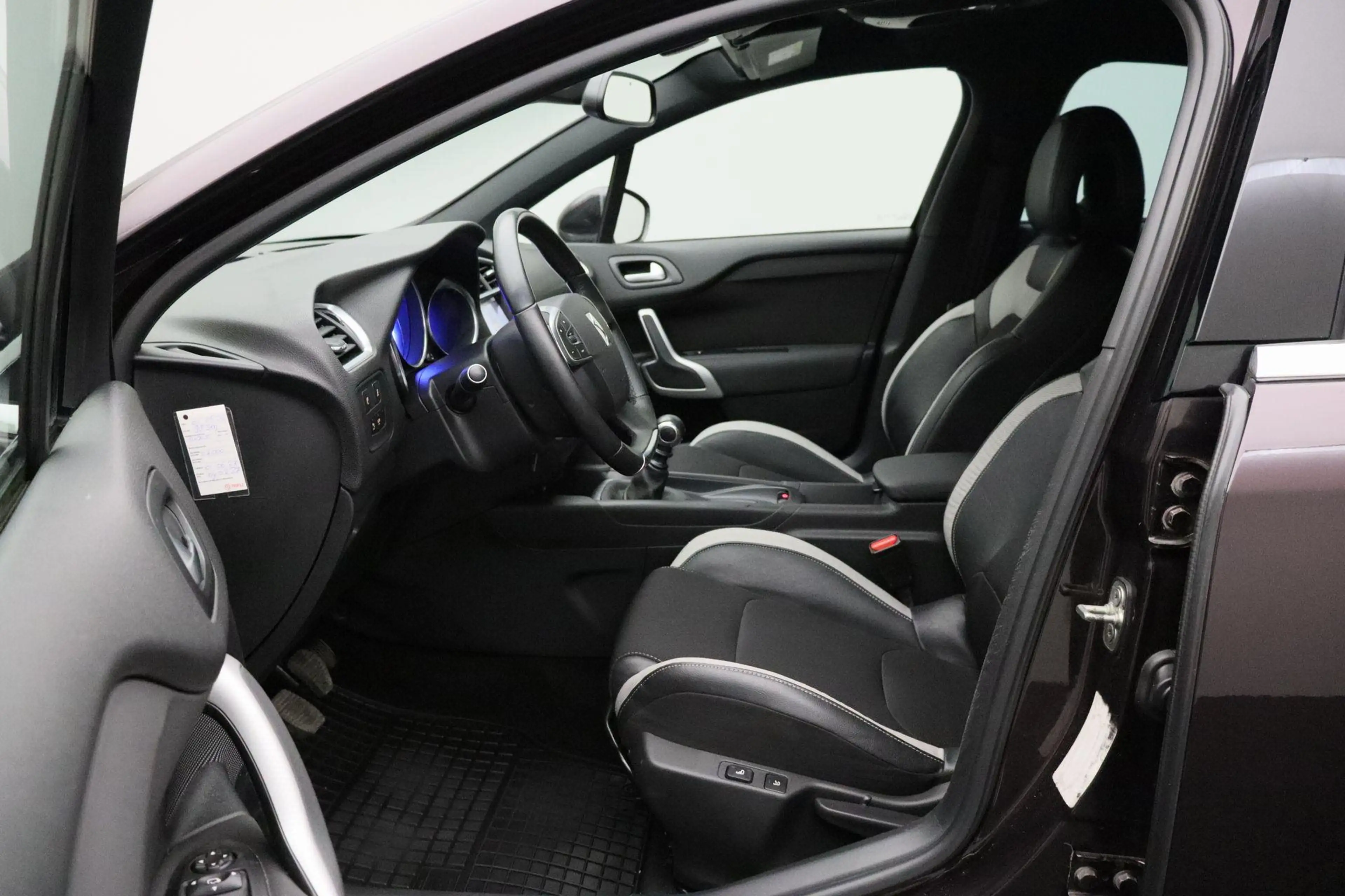 Citroen DS4 1.2 PureTech Business 2015 | Trekhaak | Goed Onder — photo 6