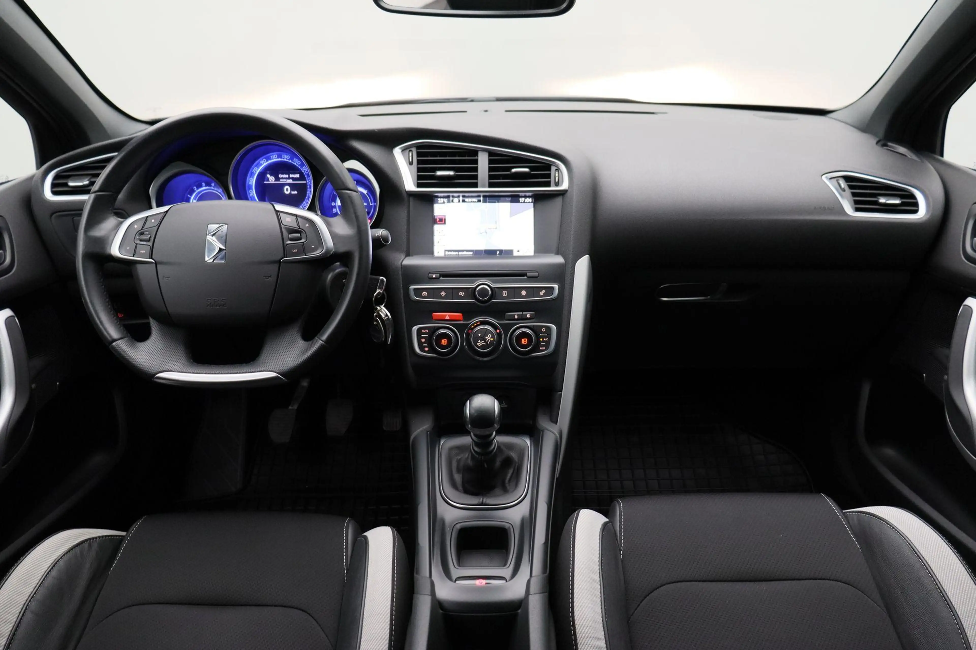 Citroen DS4 1.2 PureTech Business 2015 | Trekhaak | Goed Onder — photo 20