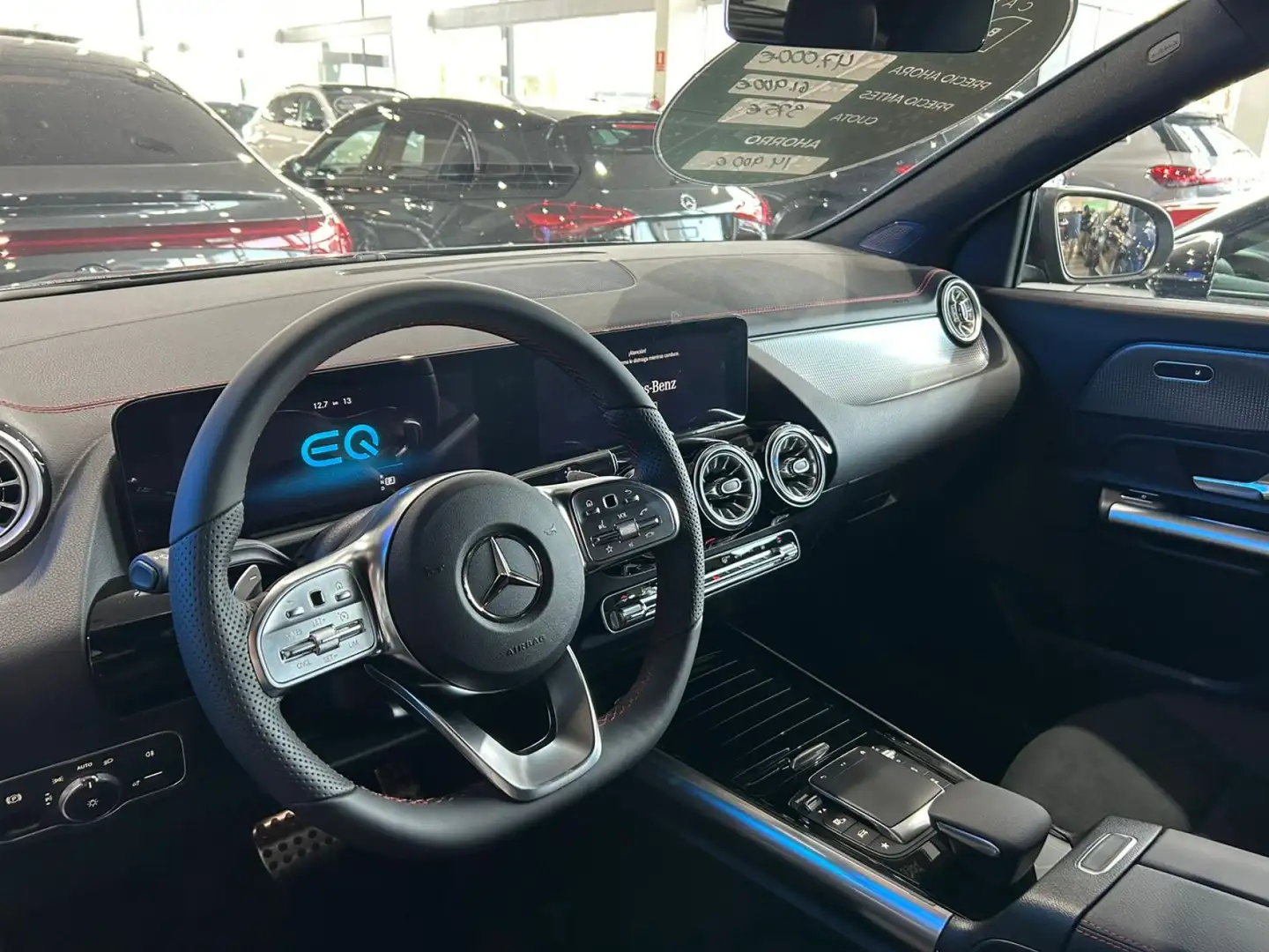 Mercedes-Benz EQA 250 + Schwarz - 2