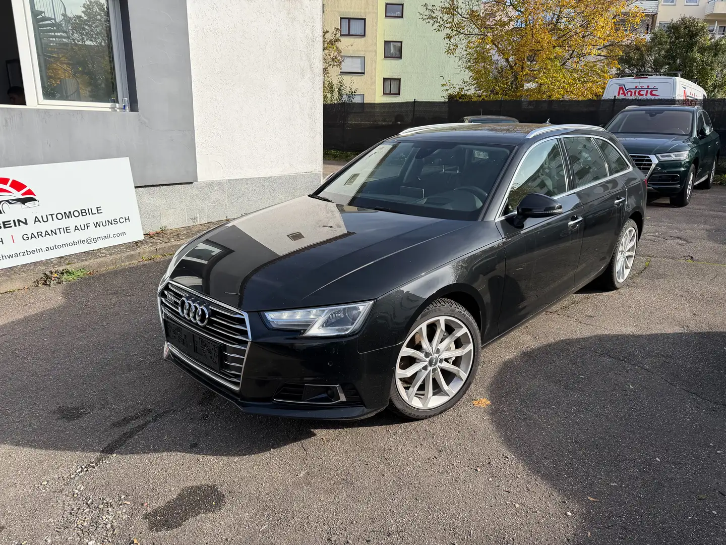 Audi A4 quattro VOLLVİRTÜEL VOLLLEDER Schwarz - 1