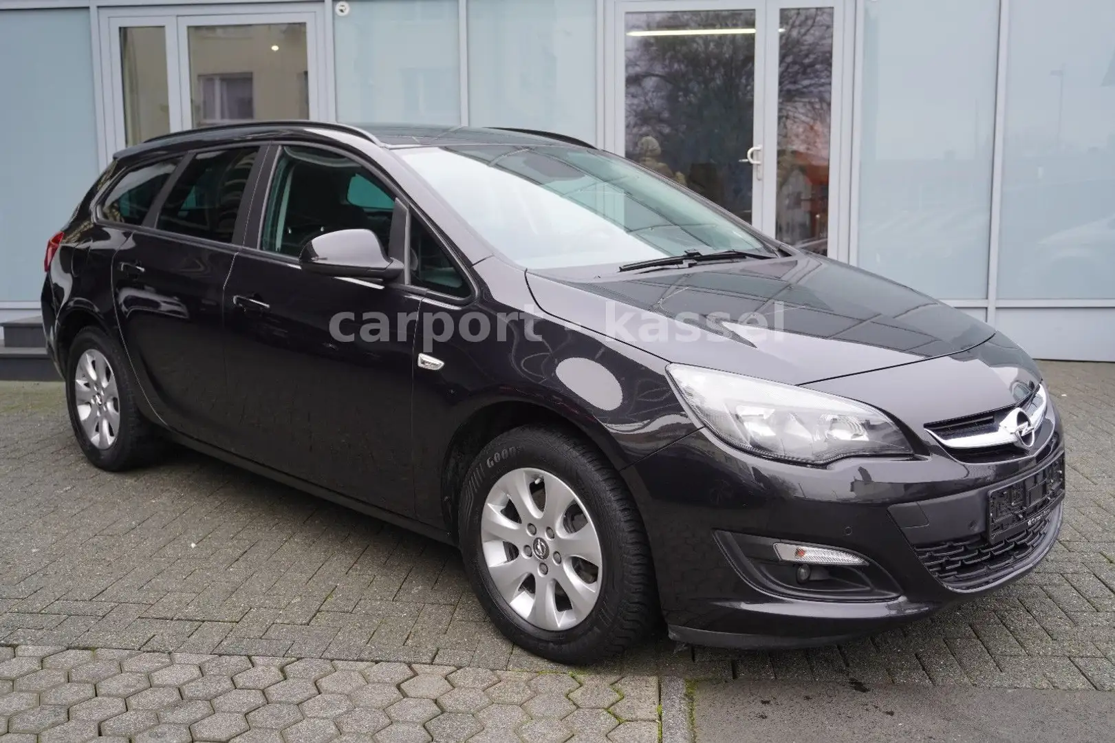 Opel Astra J Sports Tourer Style Navi/Kamera/AHK Noir - 1