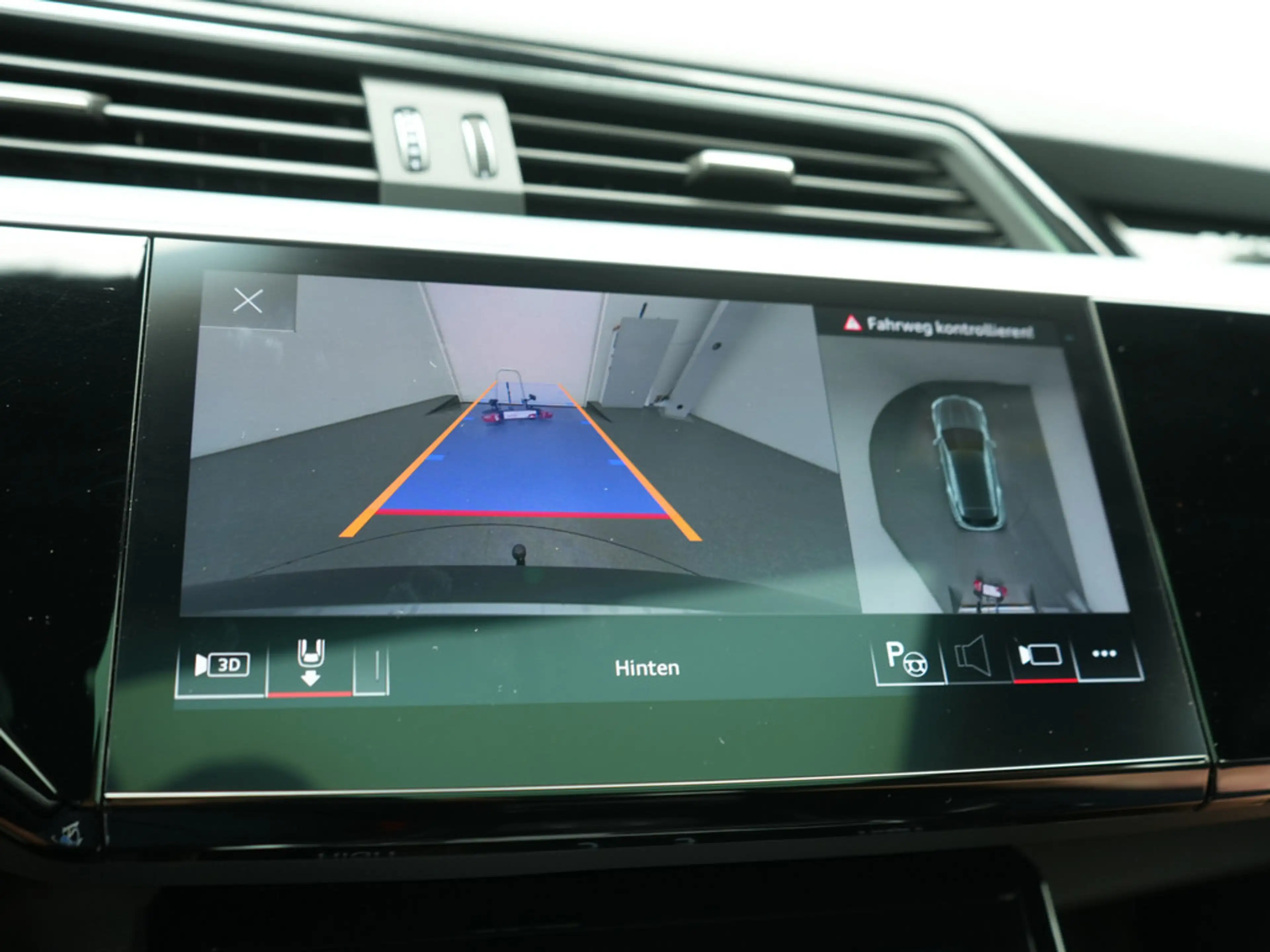 Audi Q8 e-tron quattro S line VIRT B&O AHK NAVI LEDER — photo 9