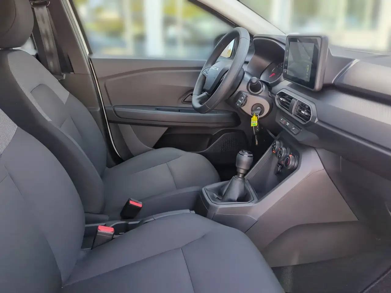 Dacia Sandero Essential 14
