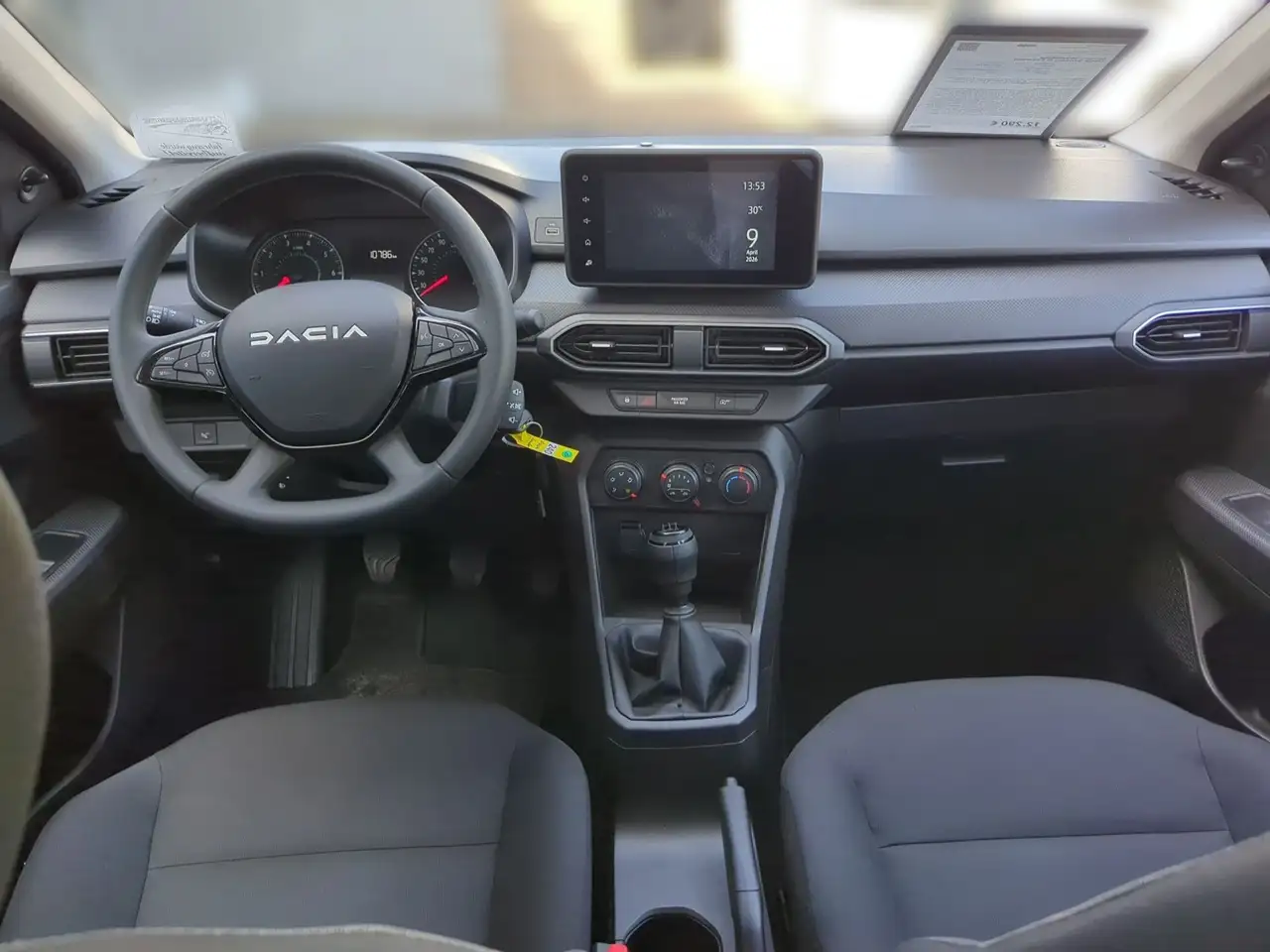 Dacia Sandero Essential 11