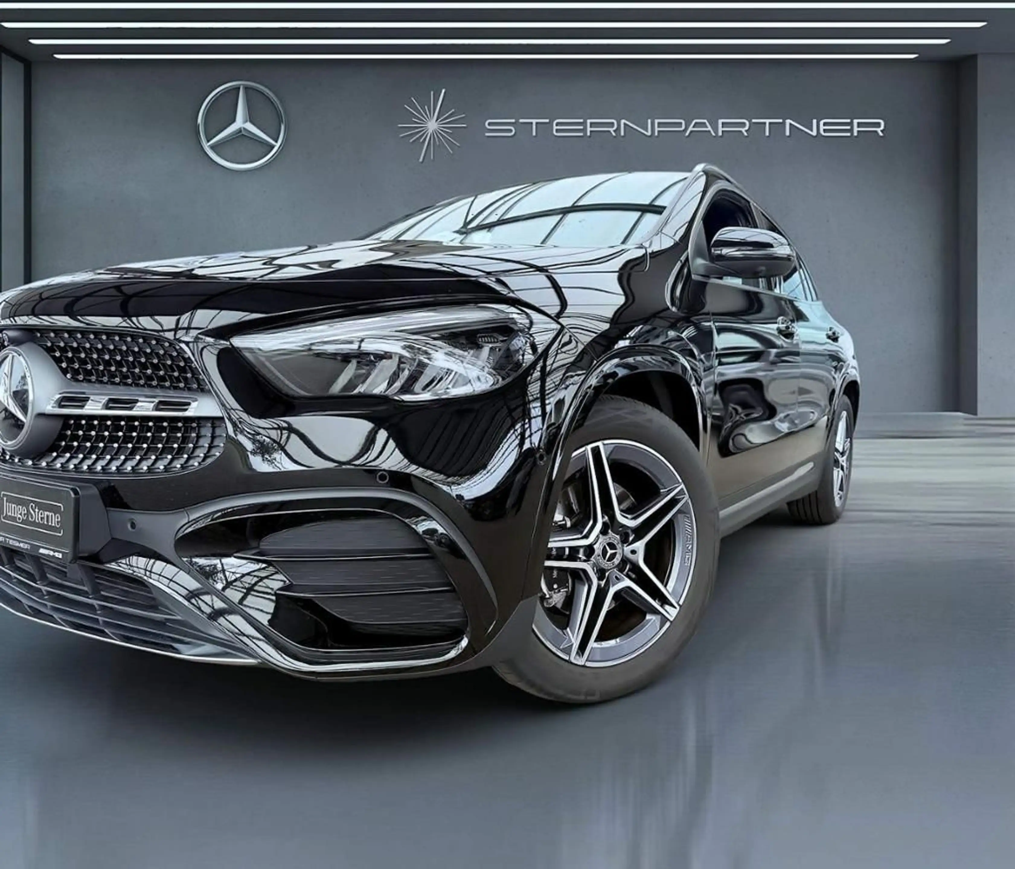 Mercedes-Benz GLA 200 AMG, Pano-D, DISTR., 360°, HANDS-FREE — photo 15