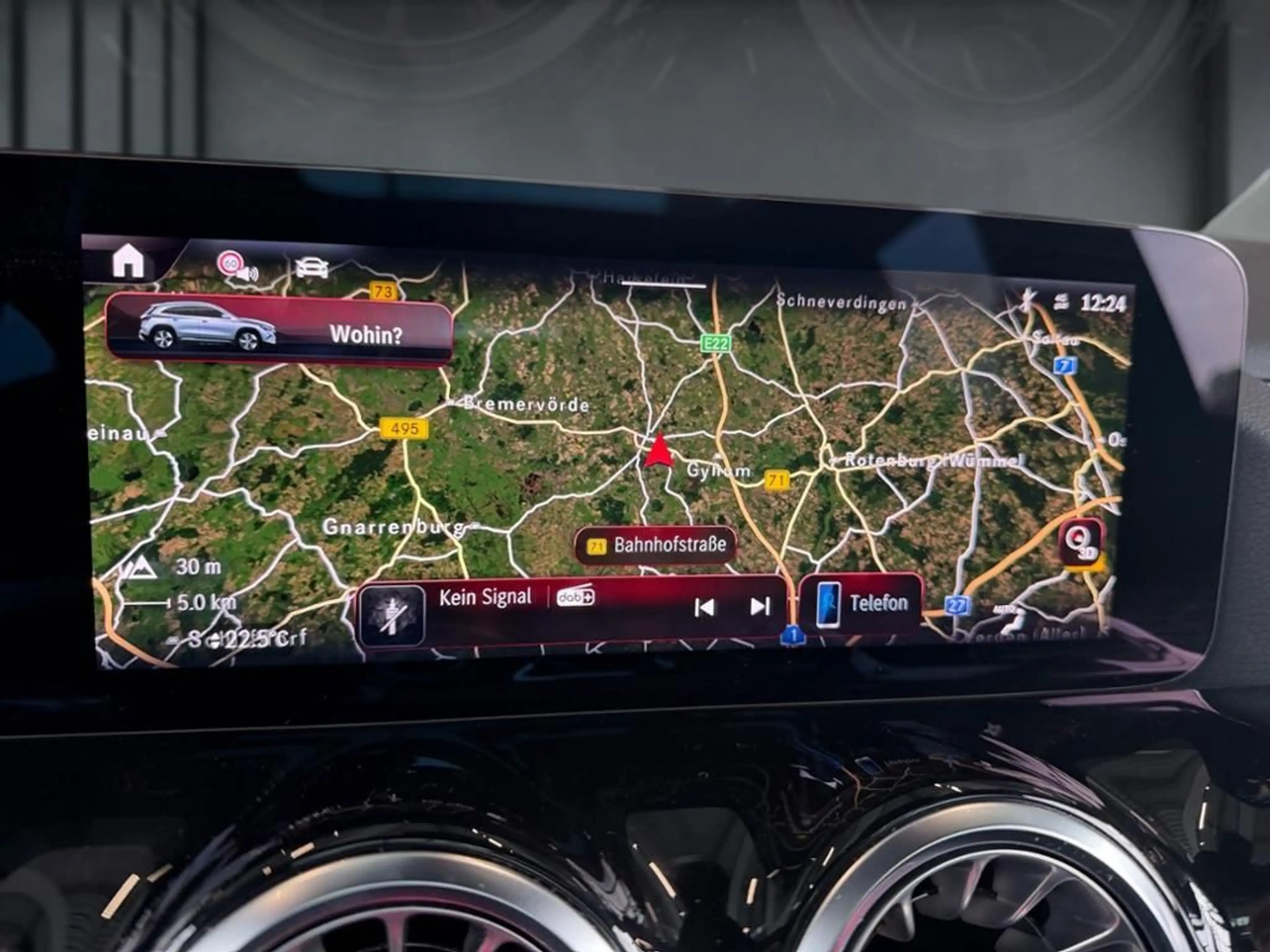 Mercedes-Benz GLA 200 AMG, Pano-D, DISTR., 360°, HANDS-FREE — photo 7