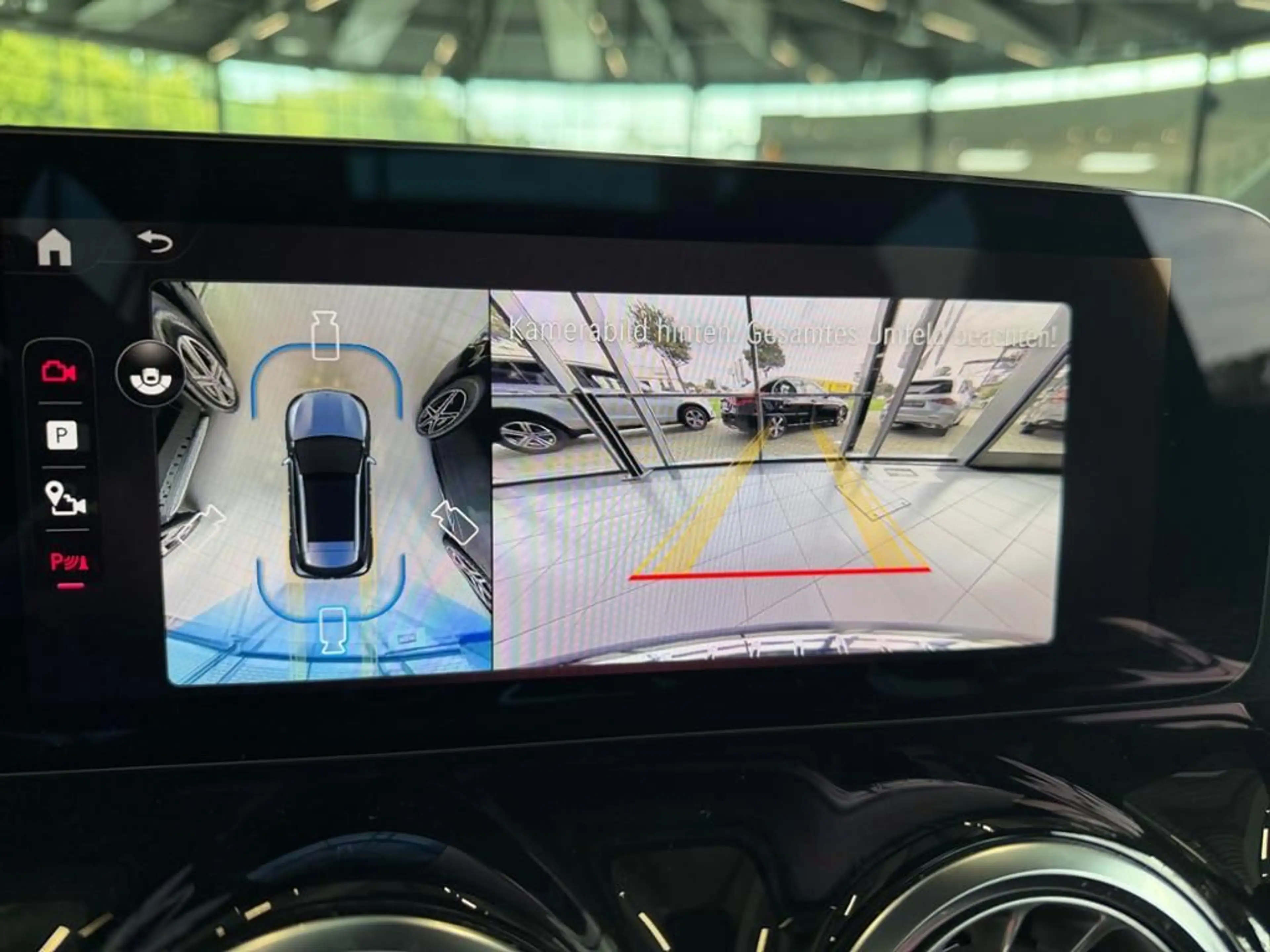 Mercedes-Benz GLA 200 AMG, Pano-D, DISTR., 360°, HANDS-FREE — photo 8