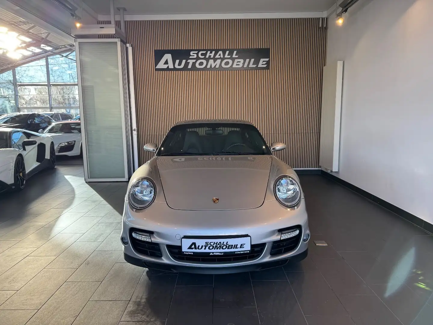 Porsche 911 Turbo Coupe BOSE/BI-XENON/NAVI/SCHIEBEDACH Silber - 2