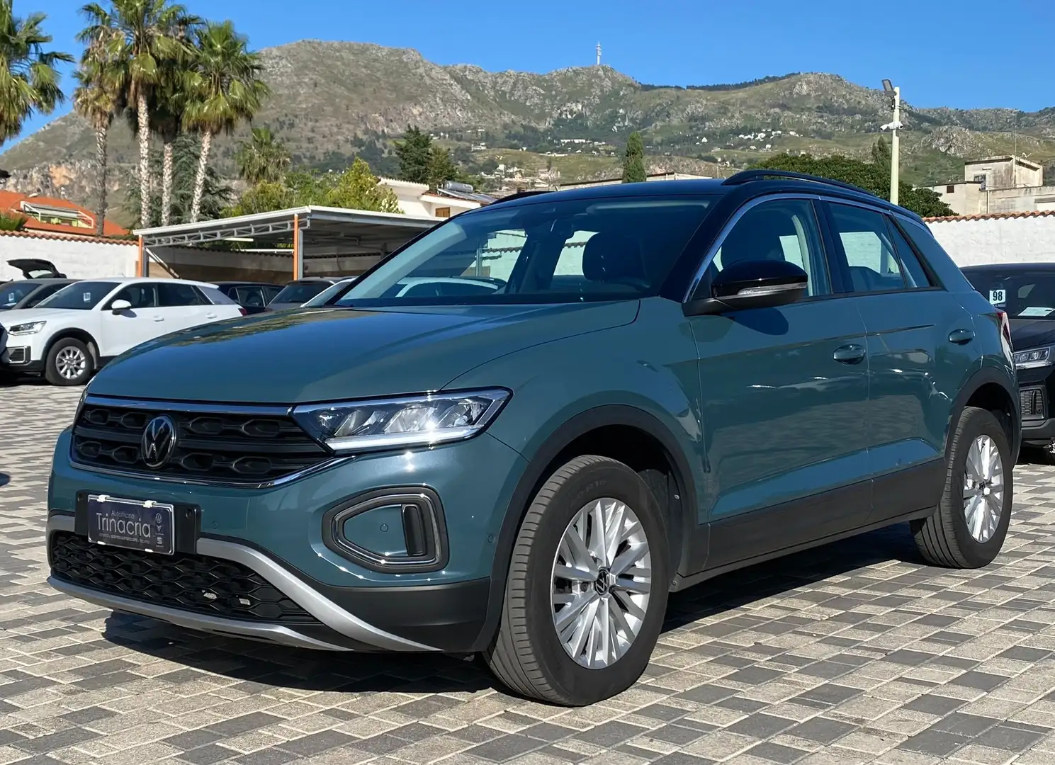Volkswagen T-Roc Life 2.0 TDI 116CV Bleu - 1