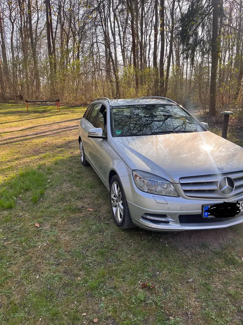 Mercedes-Benz E 220 T CDI DPF BlueEFFICIENCY Elegance - 2