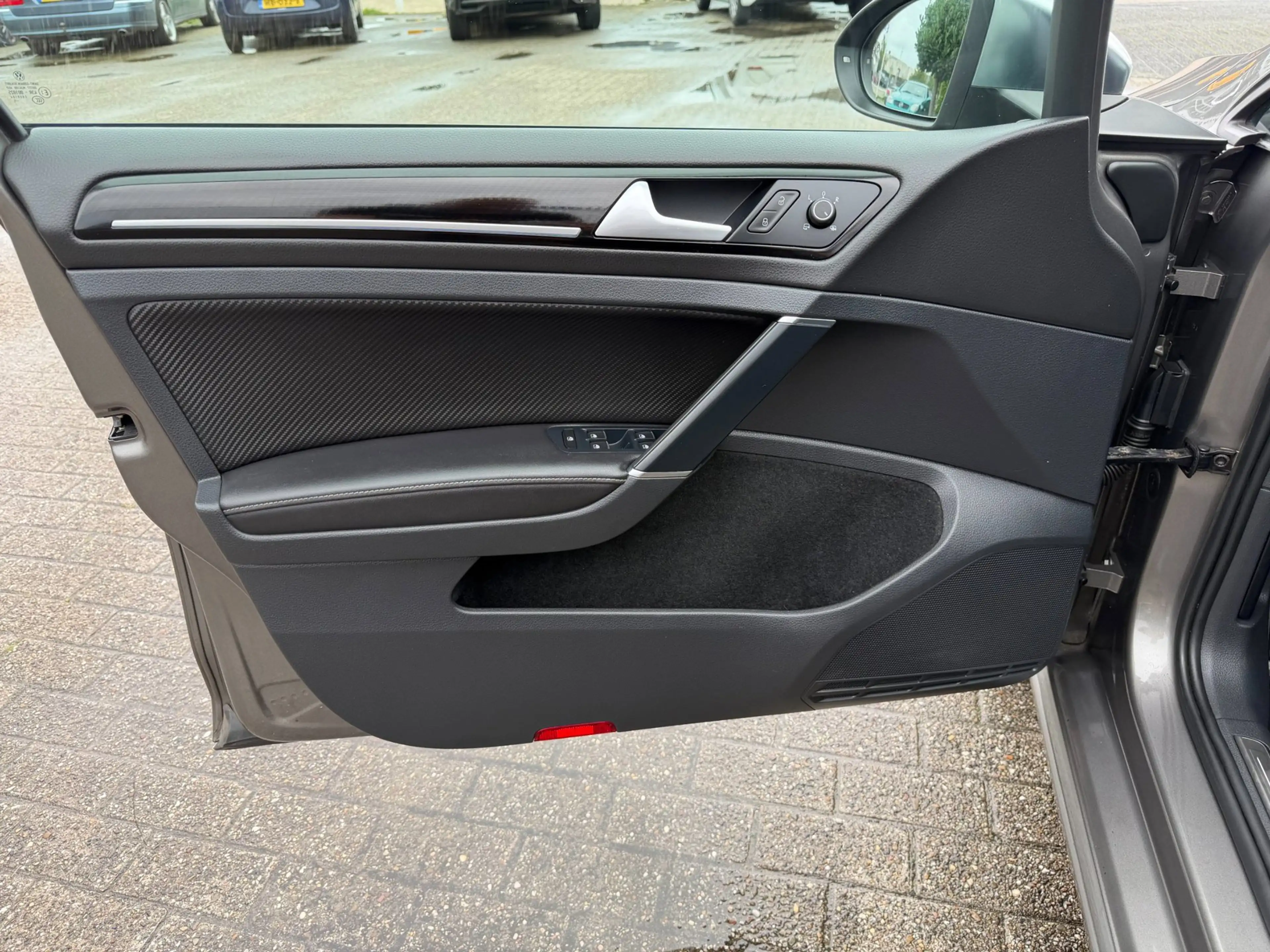 Volkswagen Golf R Variant 2.0 / PANO / LEER / ACC / DYN AUDIO — photo 25