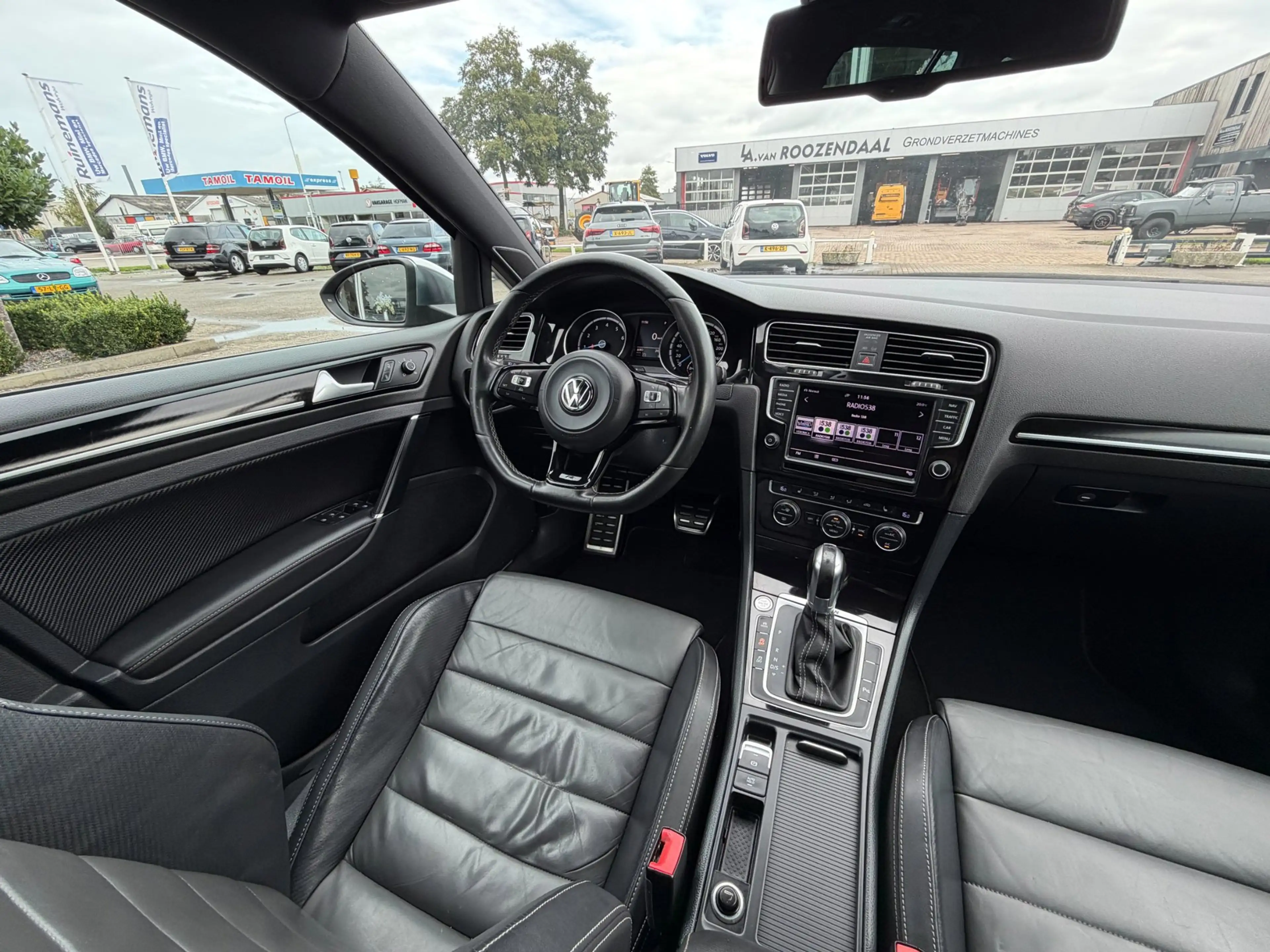 Volkswagen Golf R Variant 2.0 / PANO / LEER / ACC / DYN AUDIO — photo 42