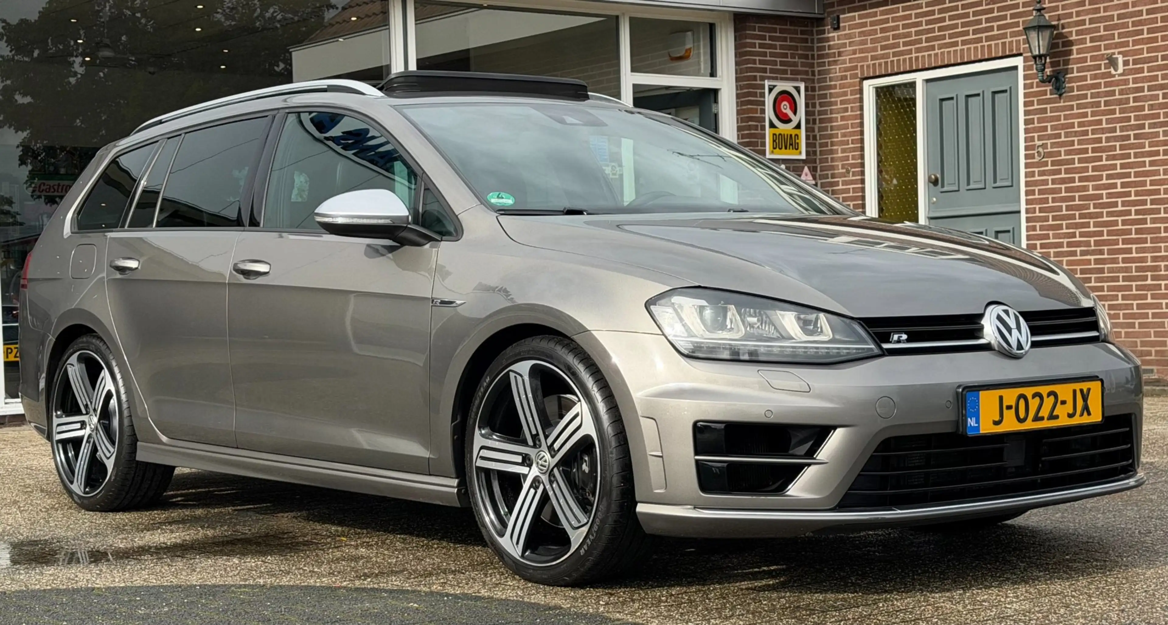Volkswagen Golf R Variant 2.0 / PANO / LEER / ACC / DYN AUDIO — photo 3