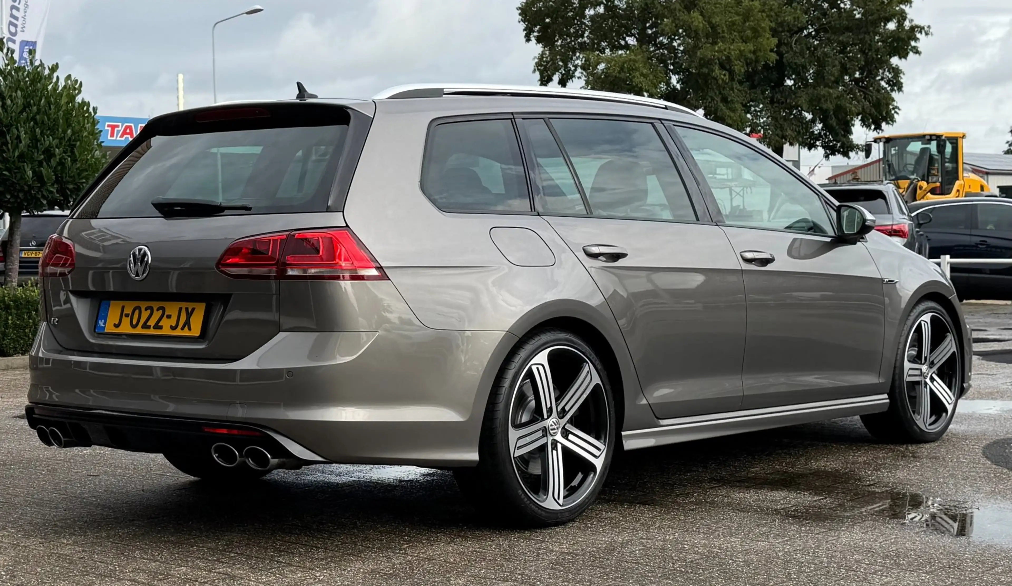 Volkswagen Golf R Variant 2.0 / PANO / LEER / ACC / DYN AUDIO — photo 5