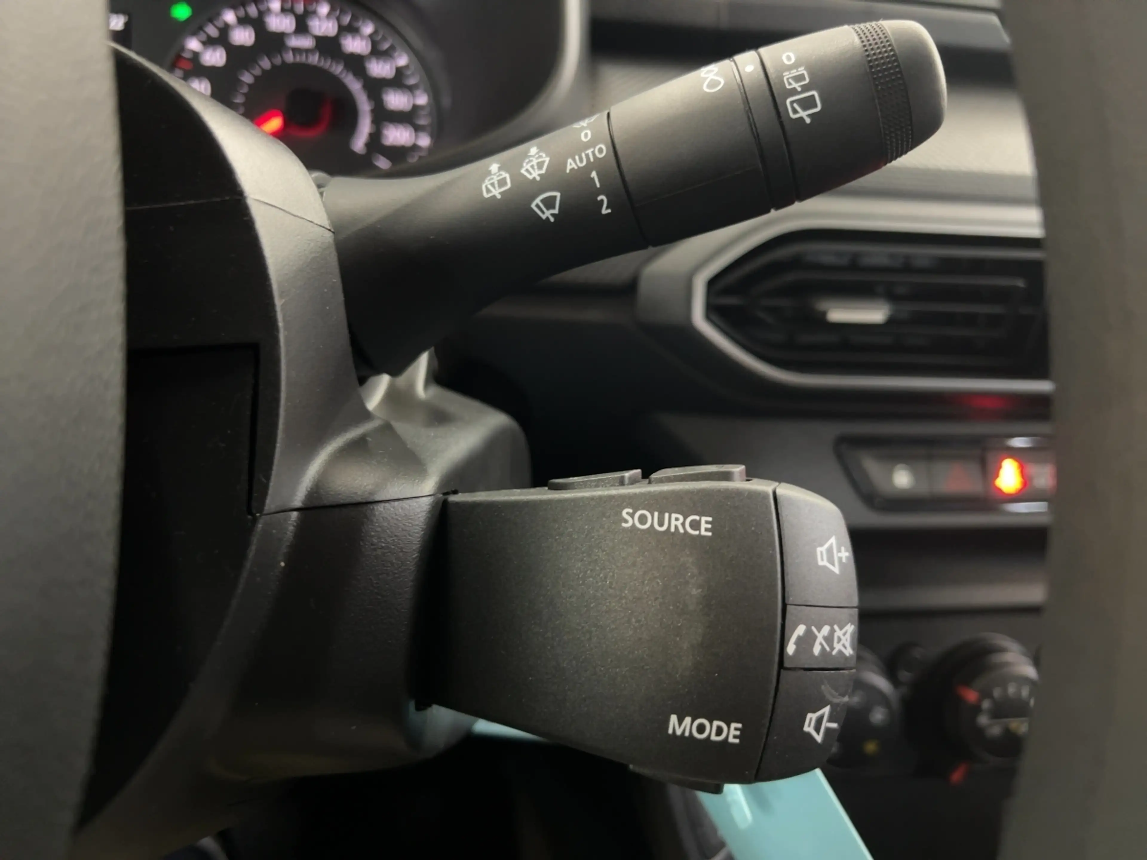 Dacia Jogger Essential ECO-G 100 PDC KLIMA ABS 7-Sitzer — photo 18