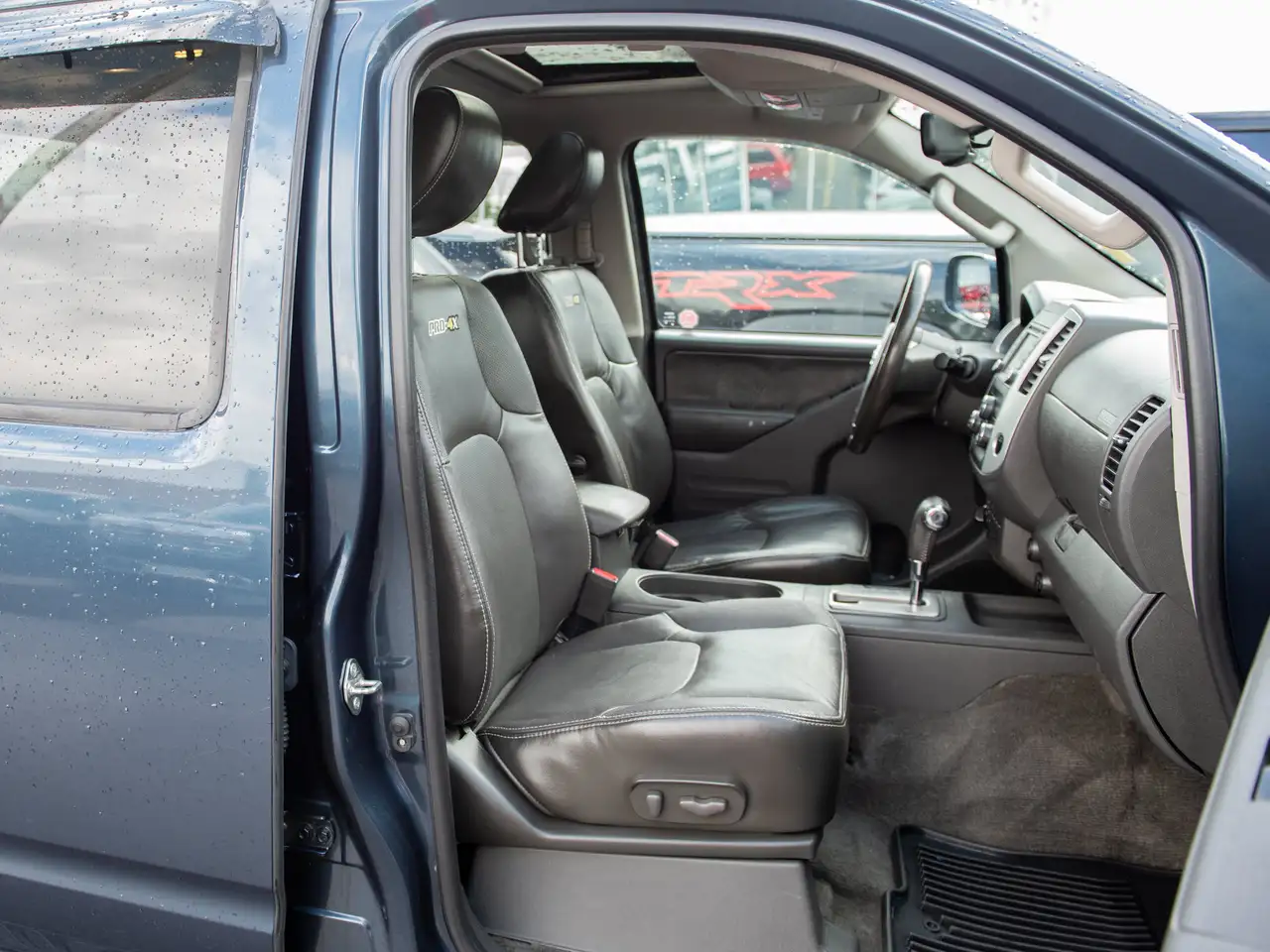 Nissan Frontier снимка Nissan Frontier