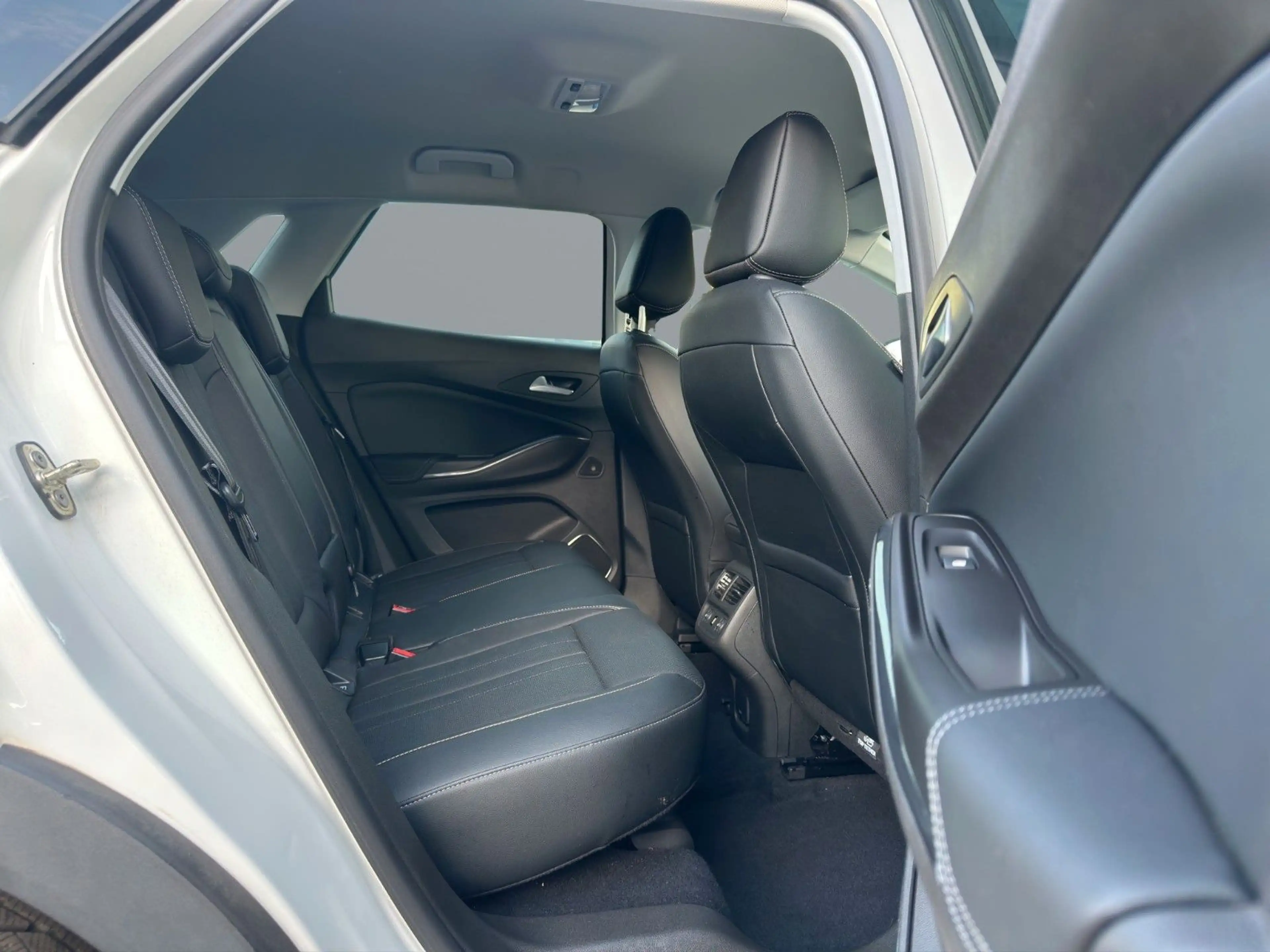 Opel Grandland X Premium "Ultimate" Voll-LED/Leder — photo 27
