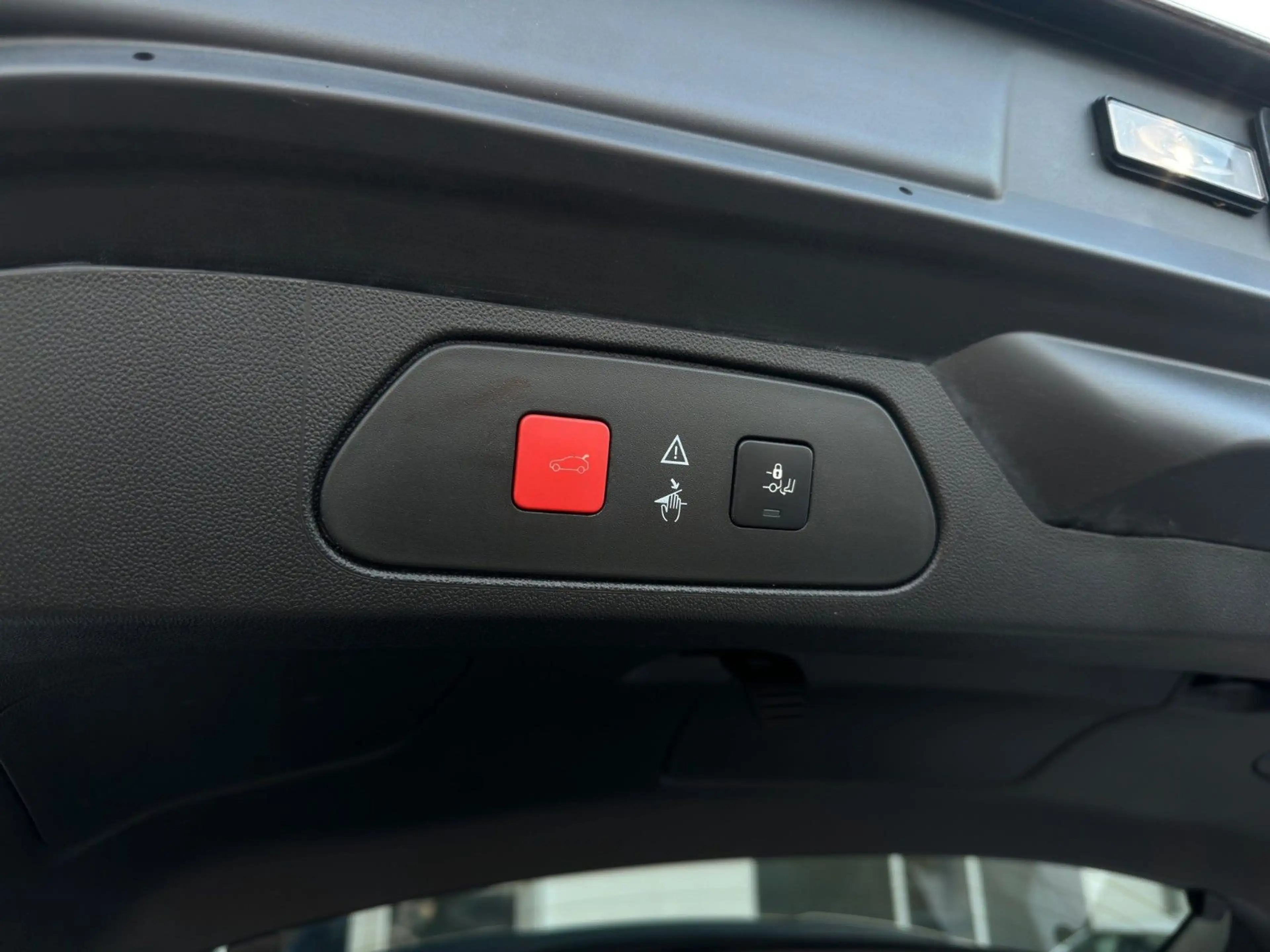 Opel Grandland X Premium "Ultimate" Voll-LED/Leder — photo 29