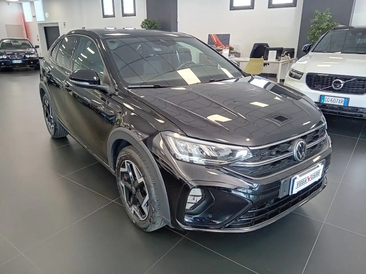 Volkswagen Taigo 1.0 TSI 115 CV DSG R-Line 3