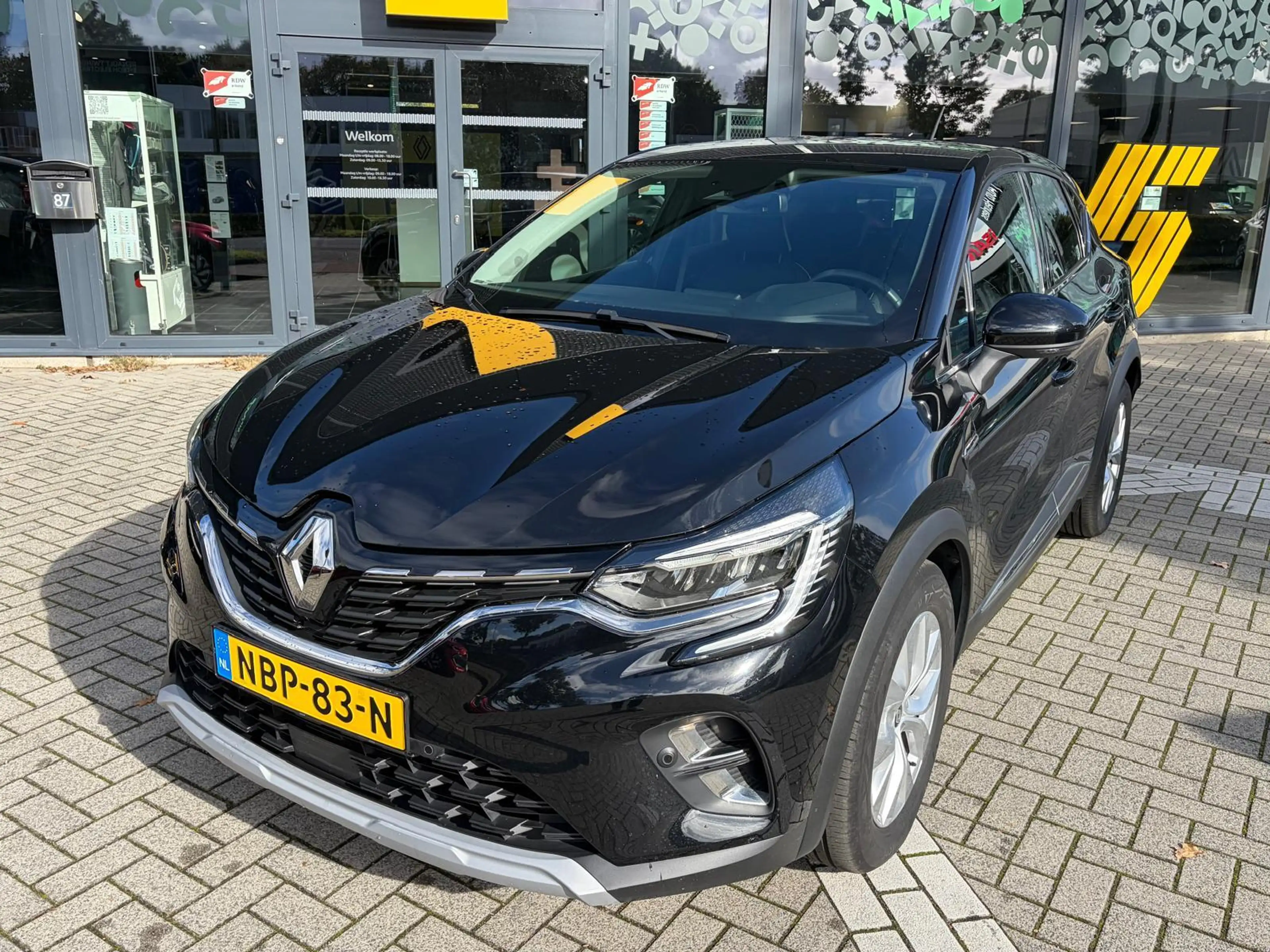Renault Captur E-Tech plug-in hybrid 160 techno | — photo 2