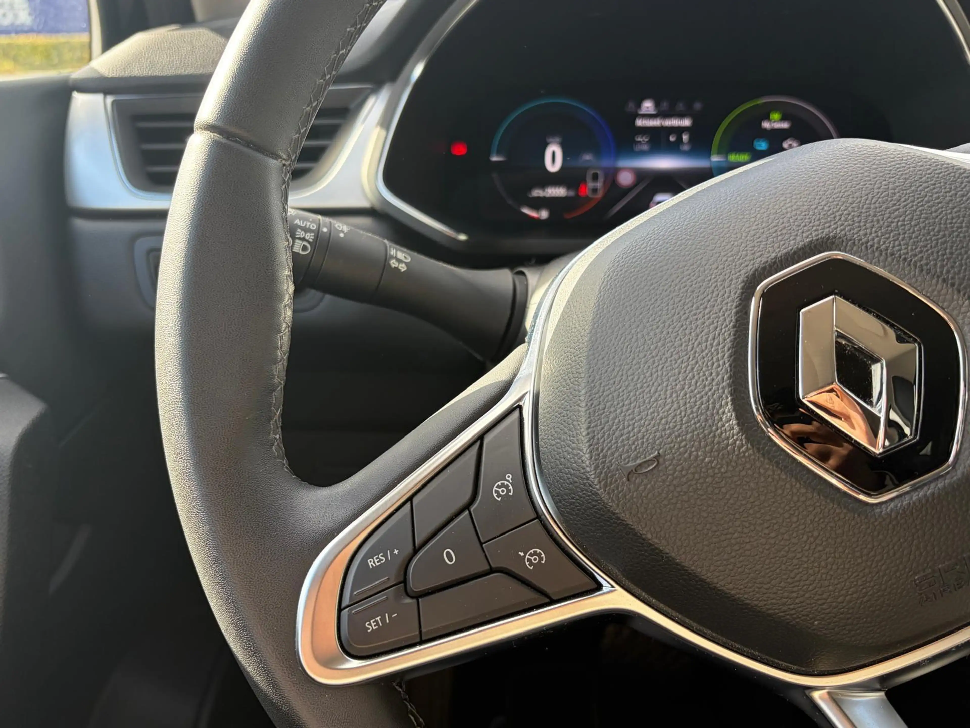 Renault Captur E-Tech plug-in hybrid 160 techno | — photo 14