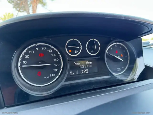 Lancia Ypsilon view 13