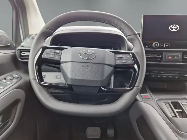 Toyota Proace City view 14