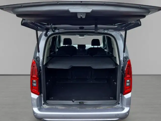 Toyota Proace City view 9