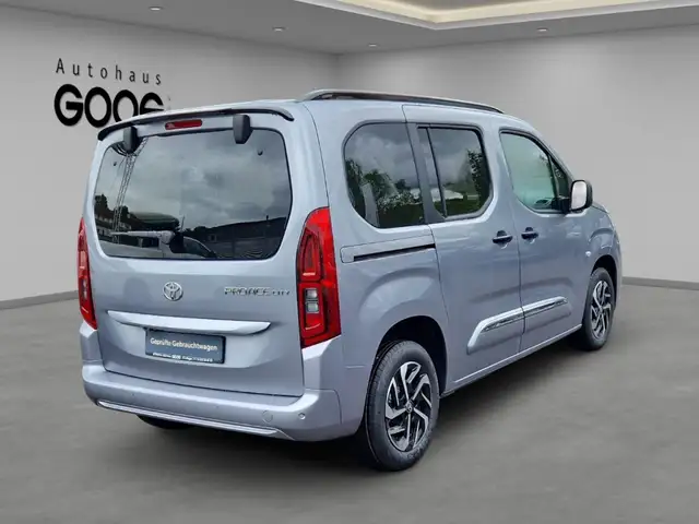 Toyota Proace City view 5