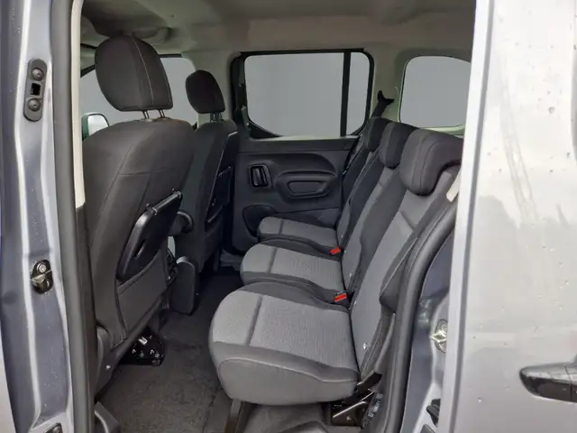 Toyota Proace City view 11