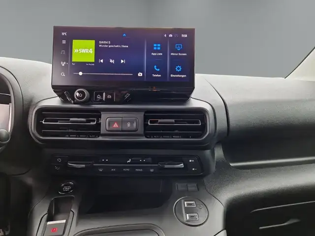 Toyota Proace City view 15
