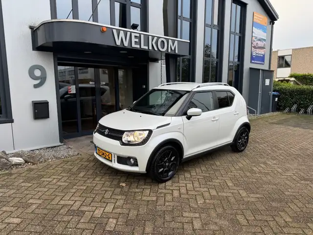 Suzuki Ignis 1.2 90PK Camera, Carplay, Navigatie, airco, blueto