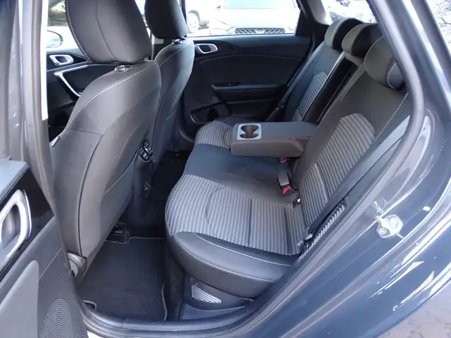 Kia Ceed view 8