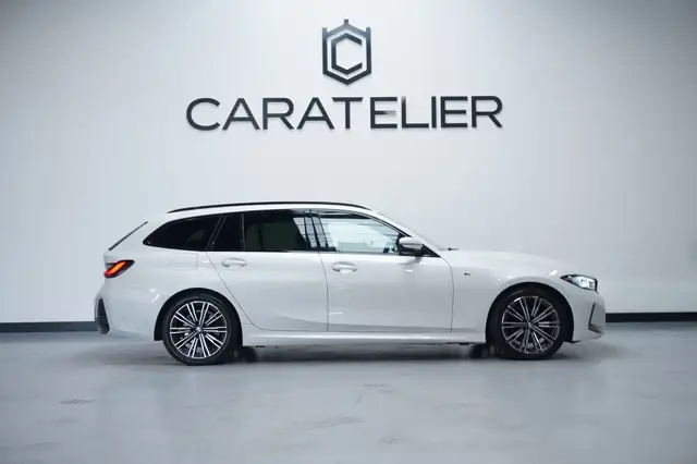 BMW 3 Series view 6