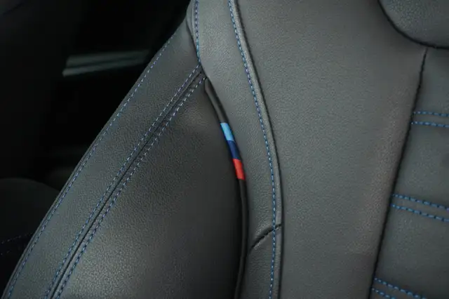 BMW 3 Series view 20