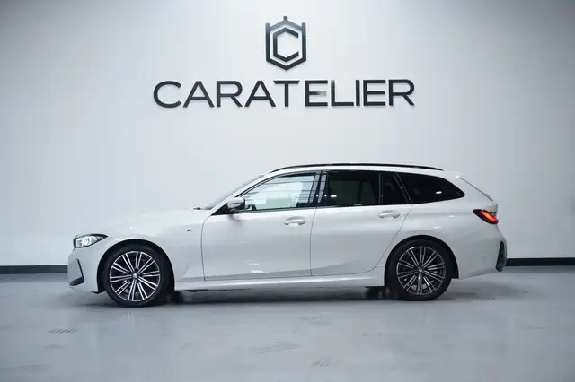 BMW 3 Series view 2