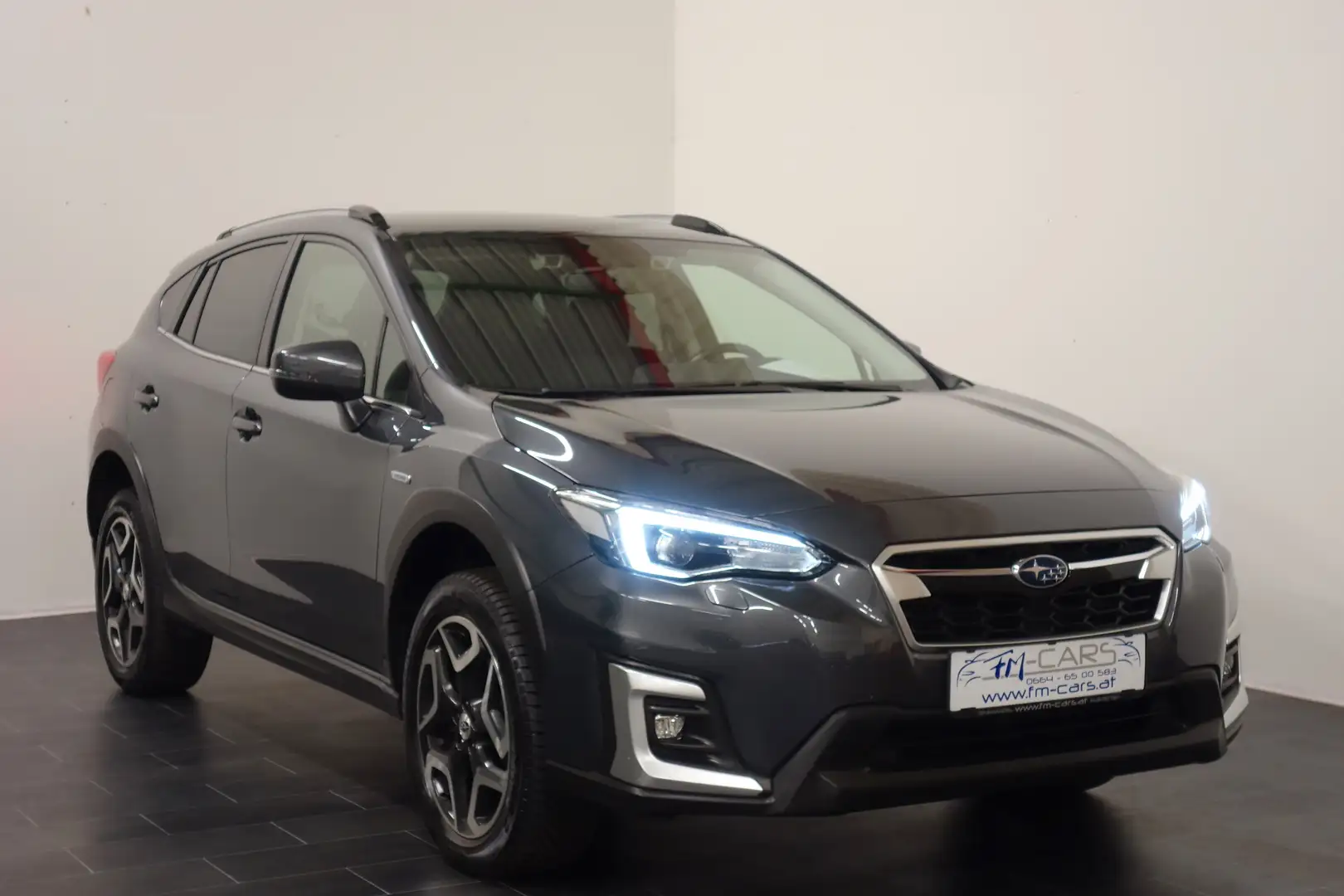 Subaru XV 2,0i e-Boxer CVT Style Navi Allrad Aut. *GARANTIE* Gris - 2