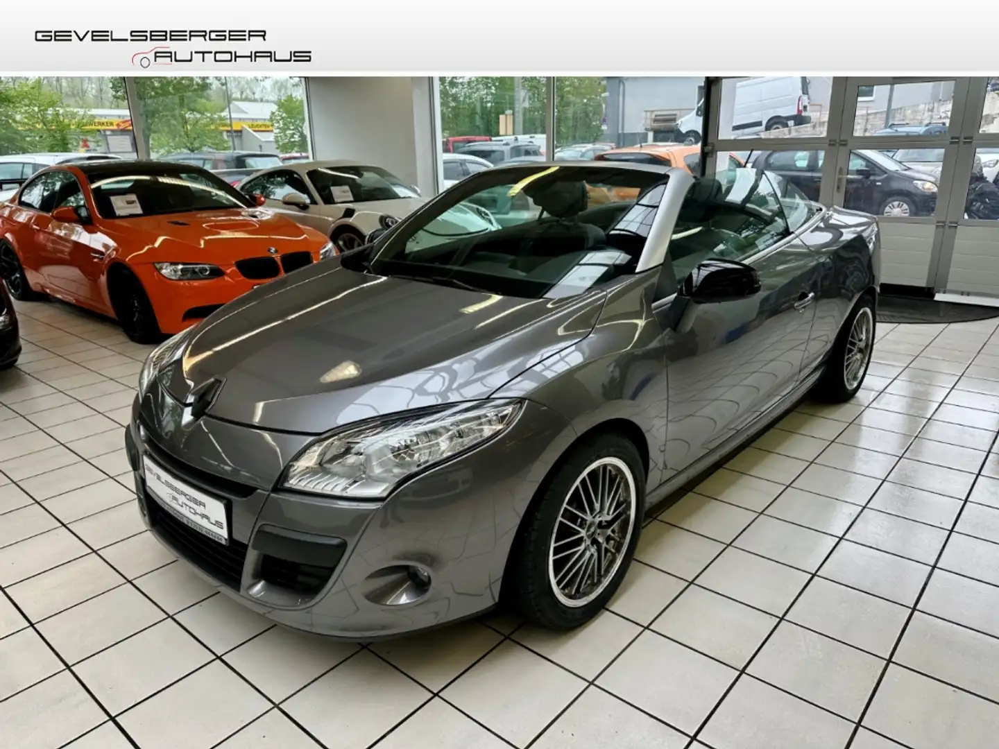 Renault Megane III Coupe Cabrio Luxe 1.4 TCe 130*Vollausstattung Gris - 1