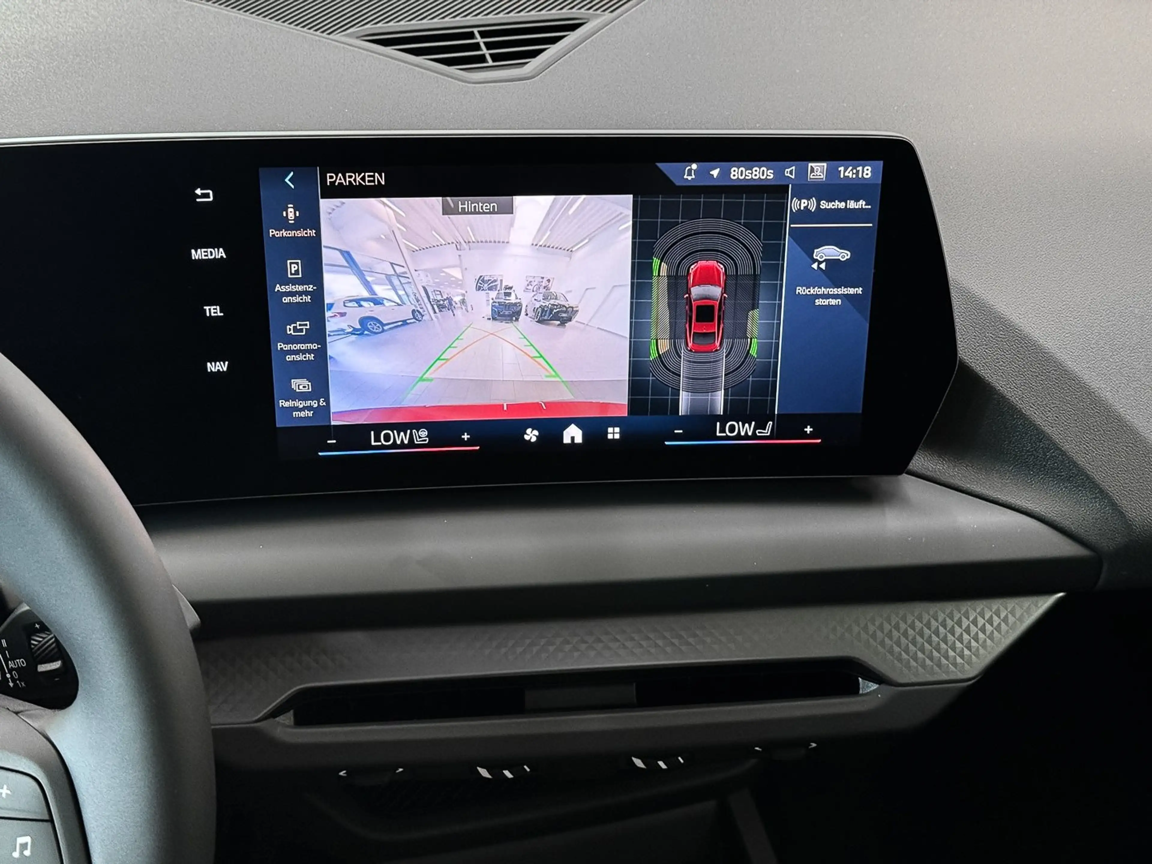 BMW 216 M Sport Design PANO LED NAVI LM — photo 10