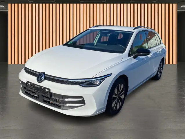 Volkswagen Golf view 2